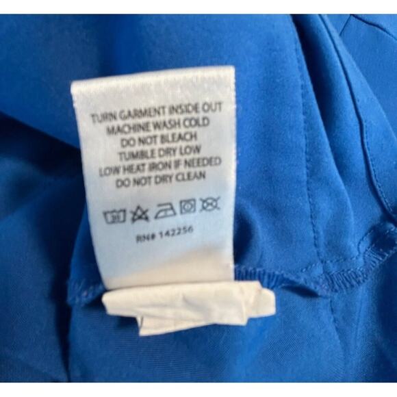 Figs Technical Collection Small Blue V-Neck Scrub Top With Pockets For Women - Picture 6 of 8